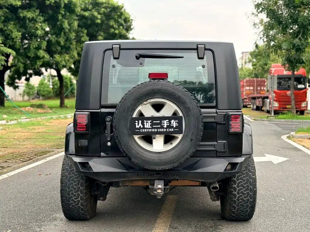 Jeep Wrangler — миниатюра 5