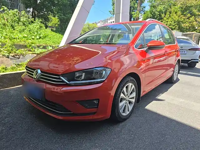Volkswagen Golf Touran