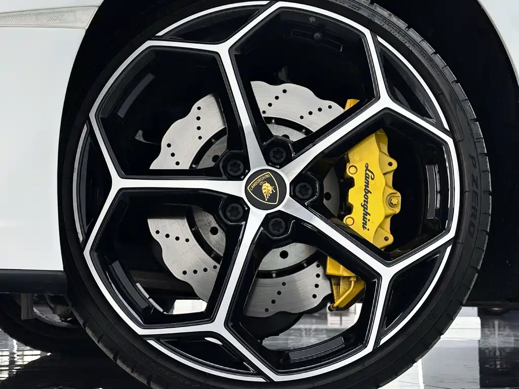 Lamborghini Huracán — миниатюра 17