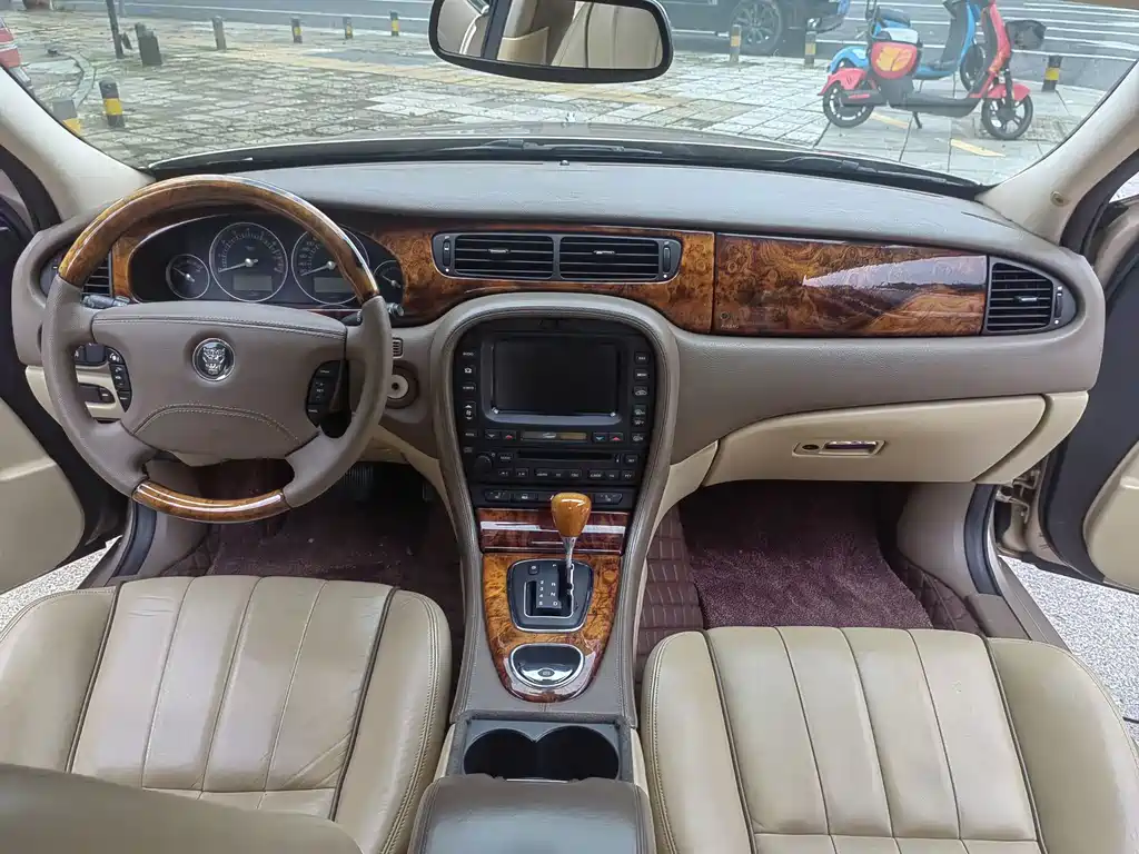 Jaguar S-TYPE — миниатюра 13