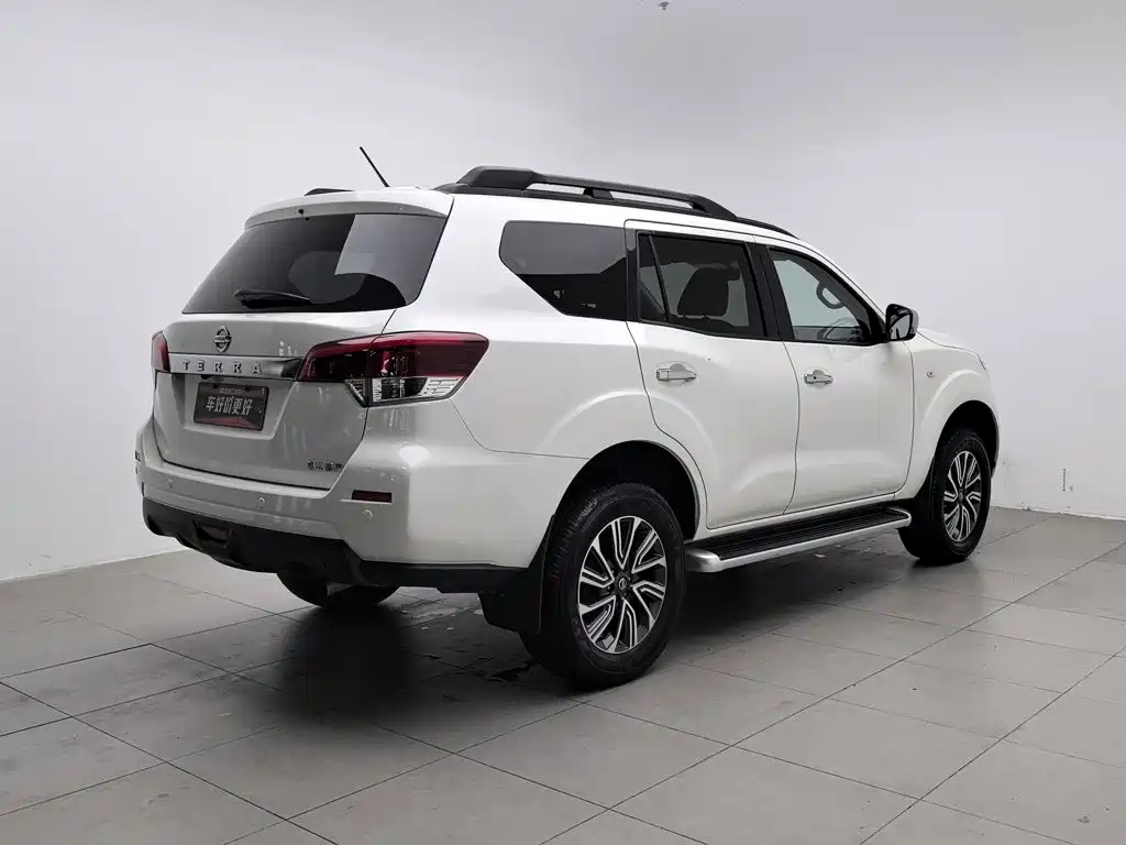 Nissan Terra — миниатюра 2