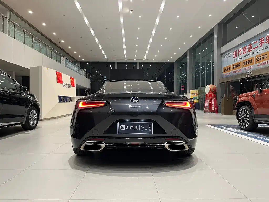 LEXUS LC