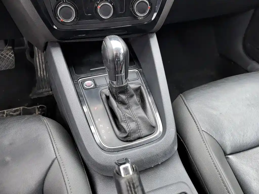 Volkswagen Sagitar — миниатюра 13