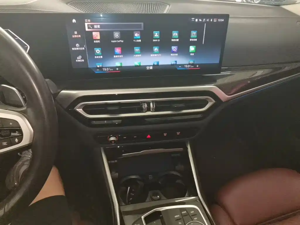 BMW 3 Series — миниатюра 13