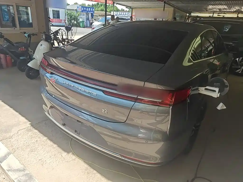 BYD Han — миниатюра 7
