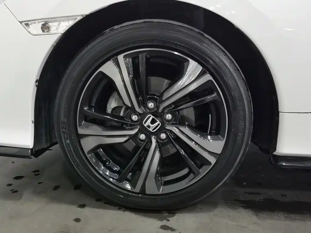 Honda Civic — миниатюра 17