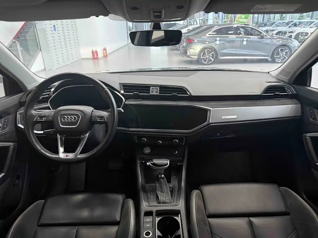 Audi Q3 Sportback — миниатюра 19