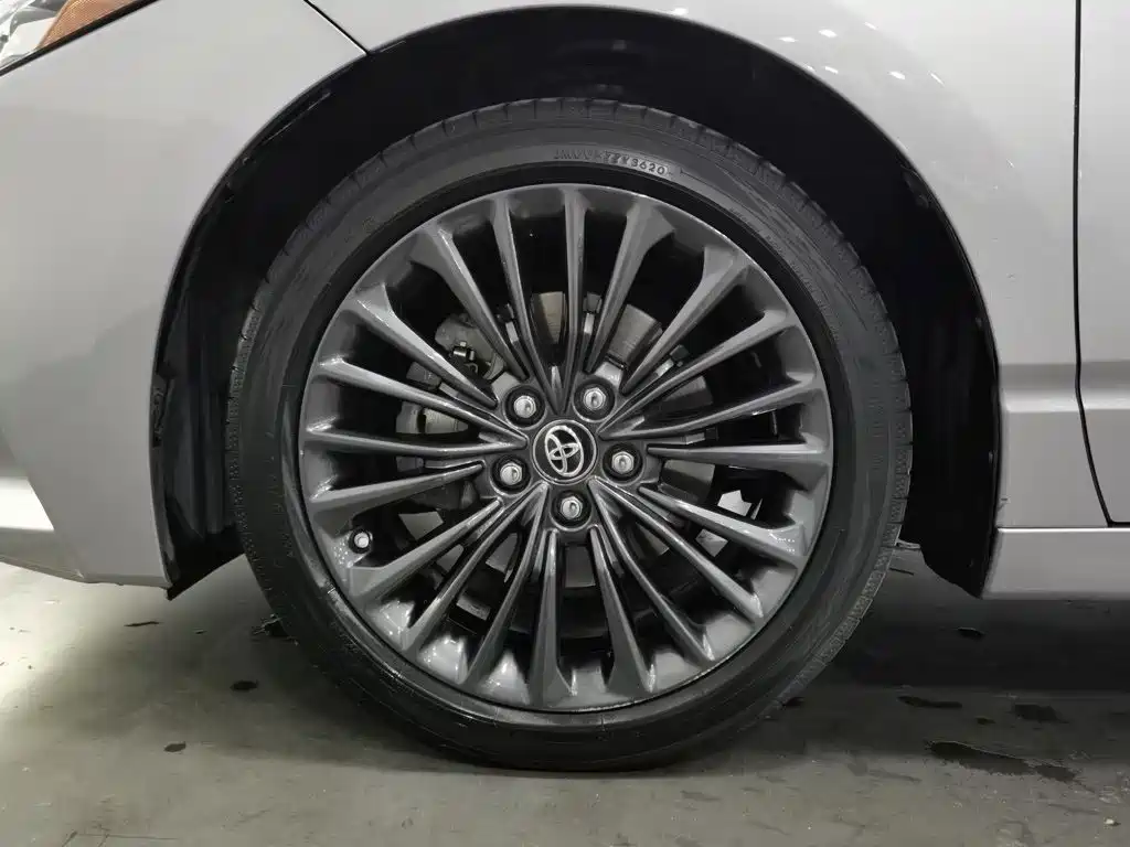 Toyota Avalon — миниатюра 17