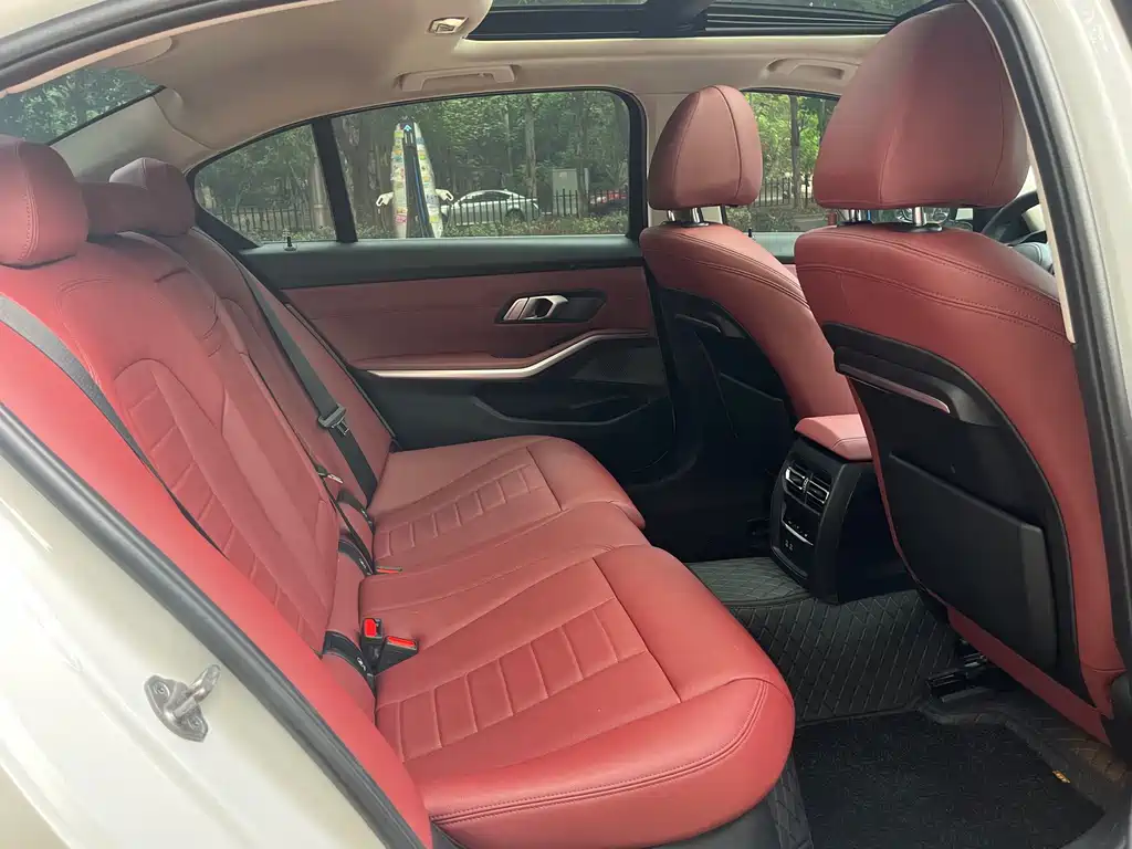 BMW 3 Series — миниатюра 11