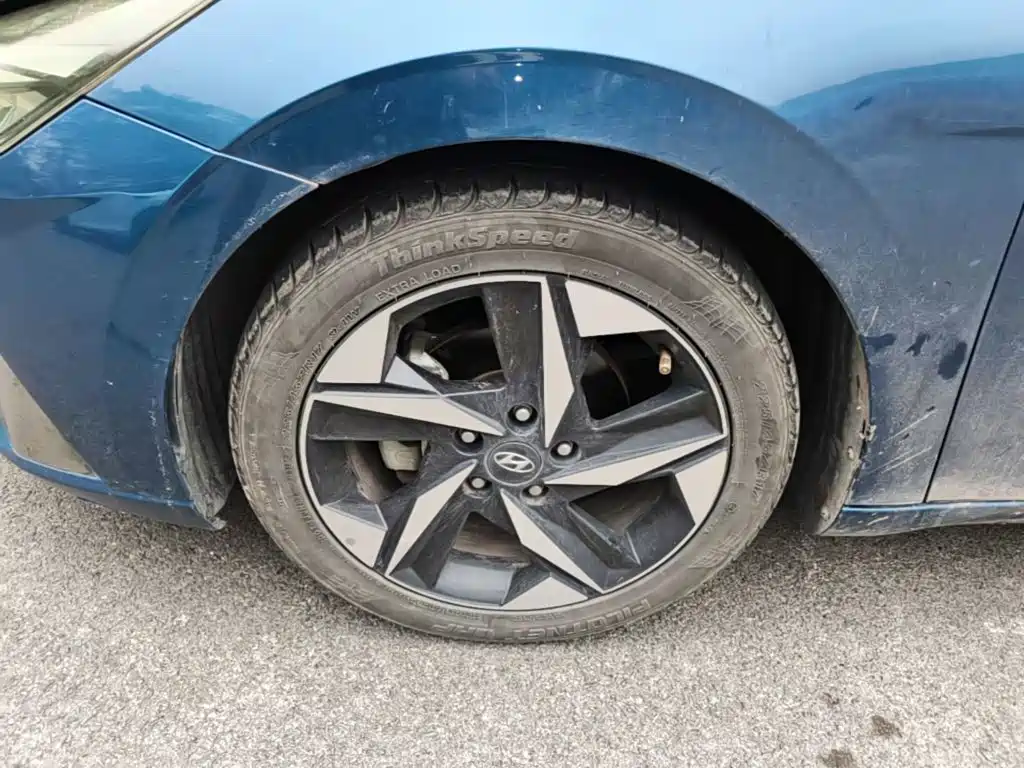 Hyundai Elantra — миниатюра 23