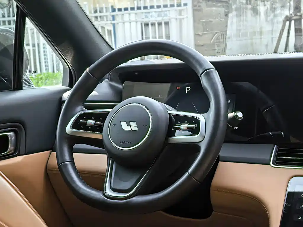 Li Auto Li ONE — миниатюра 18
