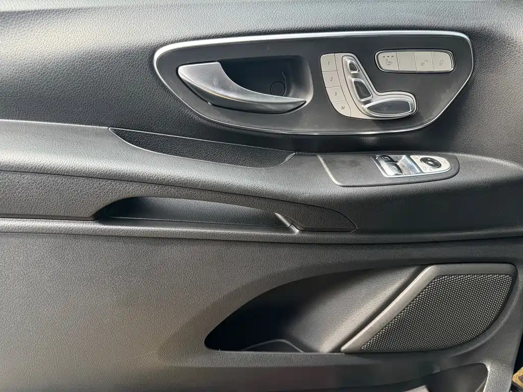 Mercedes-Benz Vito — миниатюра 9