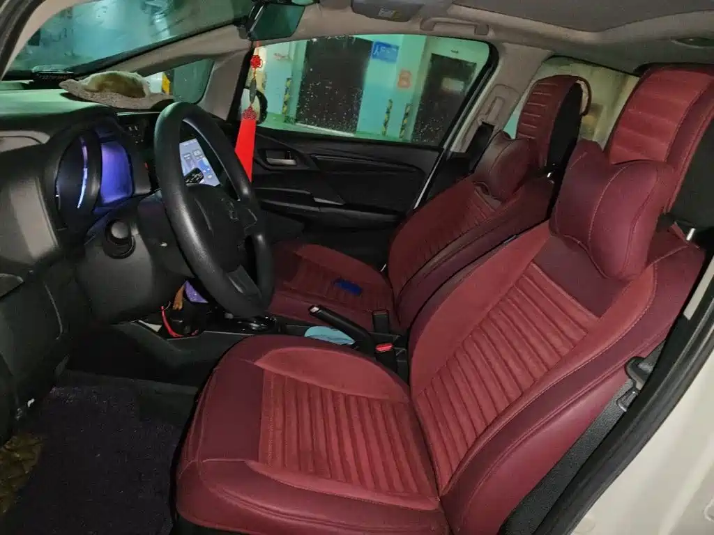 Honda Fit — миниатюра 11