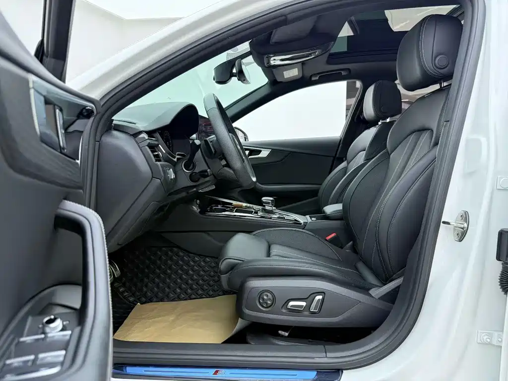 Audi A4L — миниатюра 4