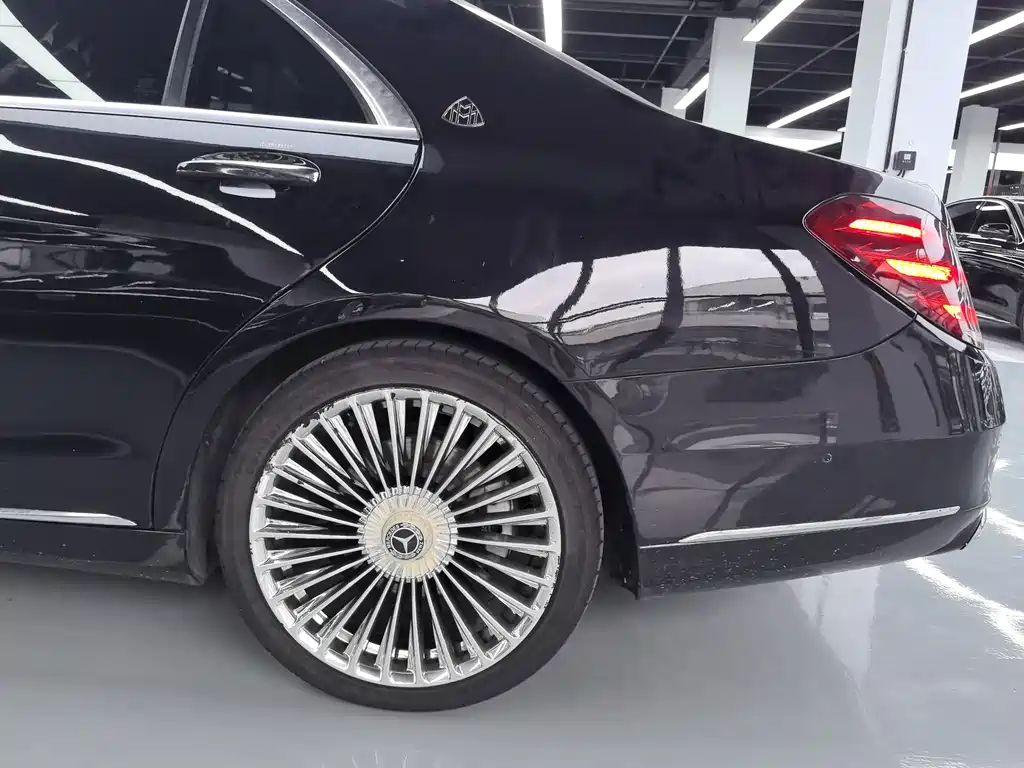 Mercedes-Benz S-Class — миниатюра 18