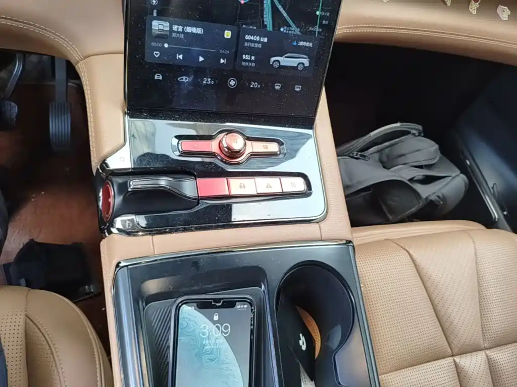 NIO ES8 — миниатюра 14