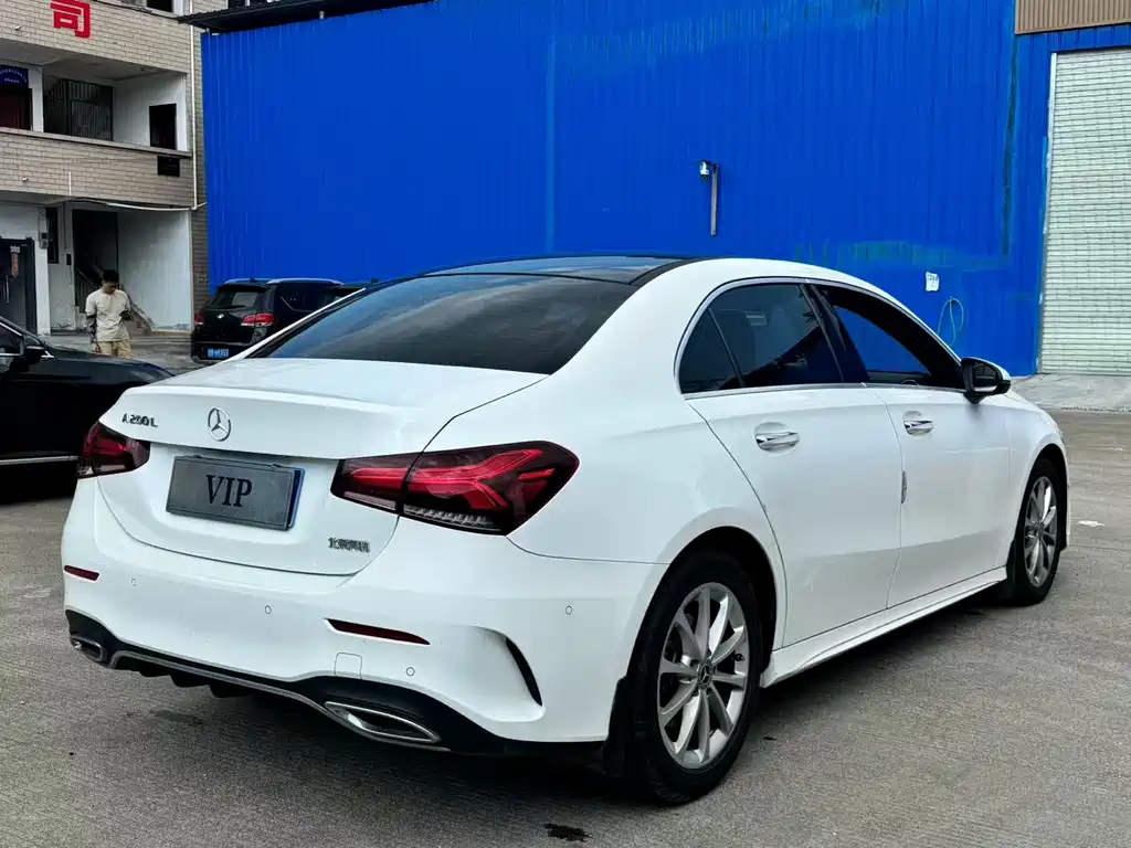 Mercedes-Benz A-Class A 2021 A 200 L Sport Fashion