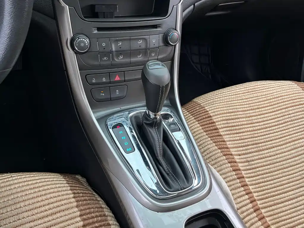 Chevrolet Malibu — миниатюра 11