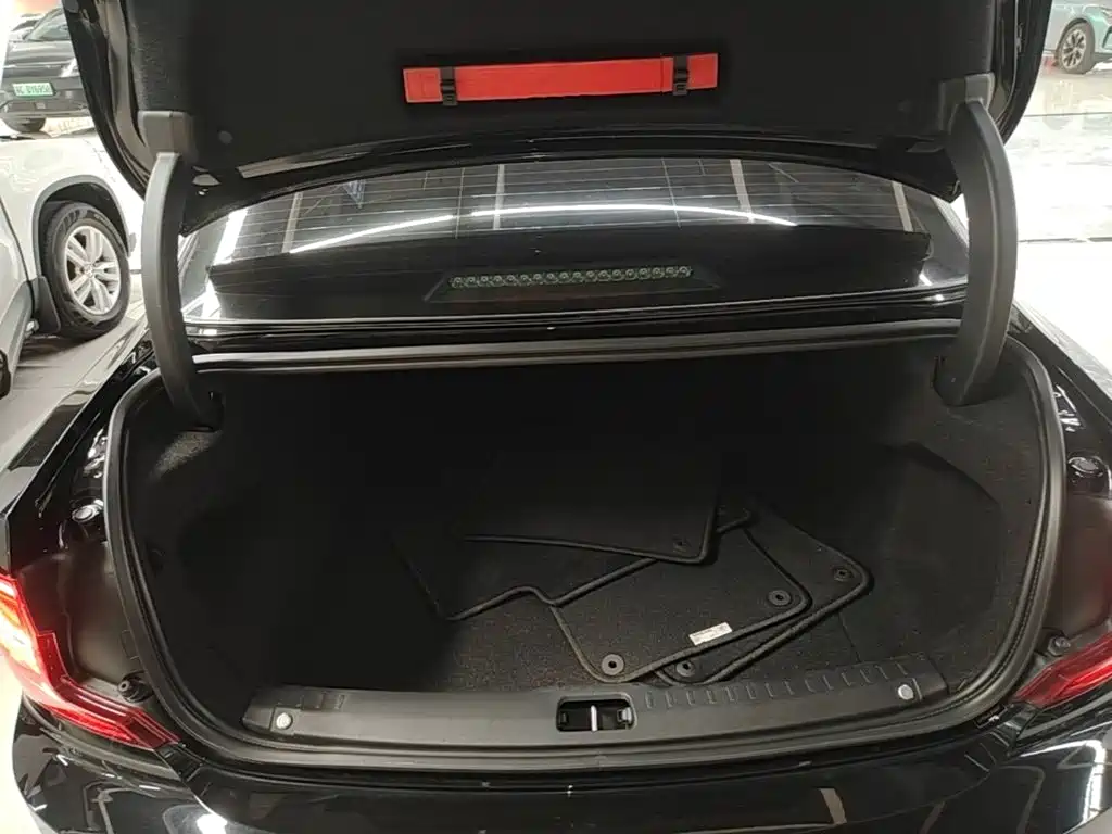 Volvo S90 — миниатюра 19