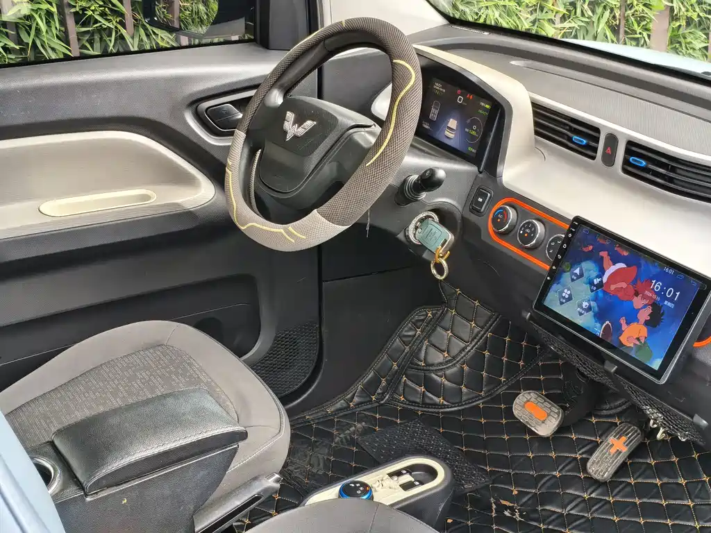 Wuling MINIEV — миниатюра 12