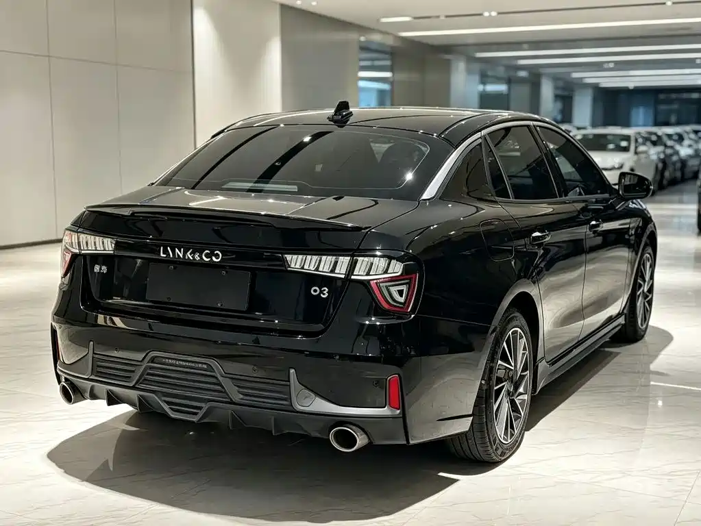 Lynk & Co 03 — миниатюра 7