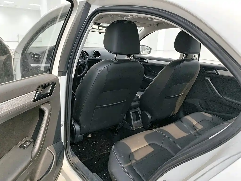 Jetta VA3 — миниатюра 9