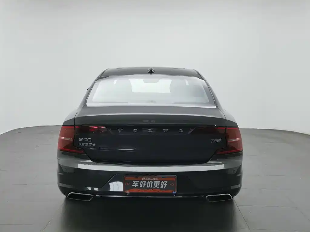 Volvo S90 2019 T4
