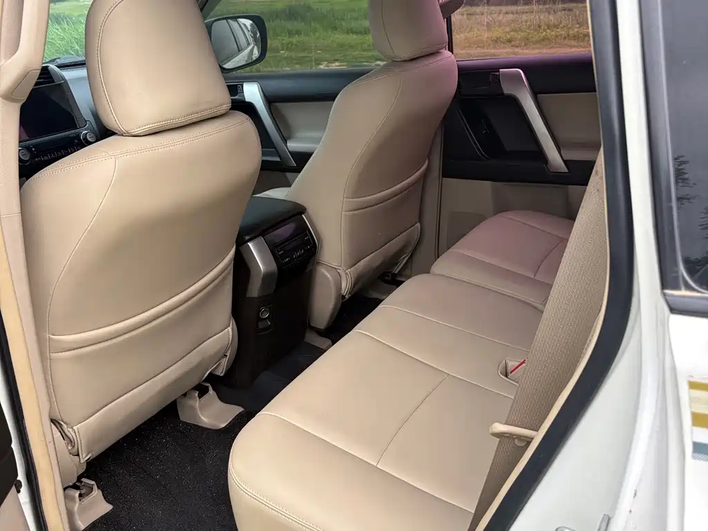 Toyota Prado (Import) — миниатюра 3