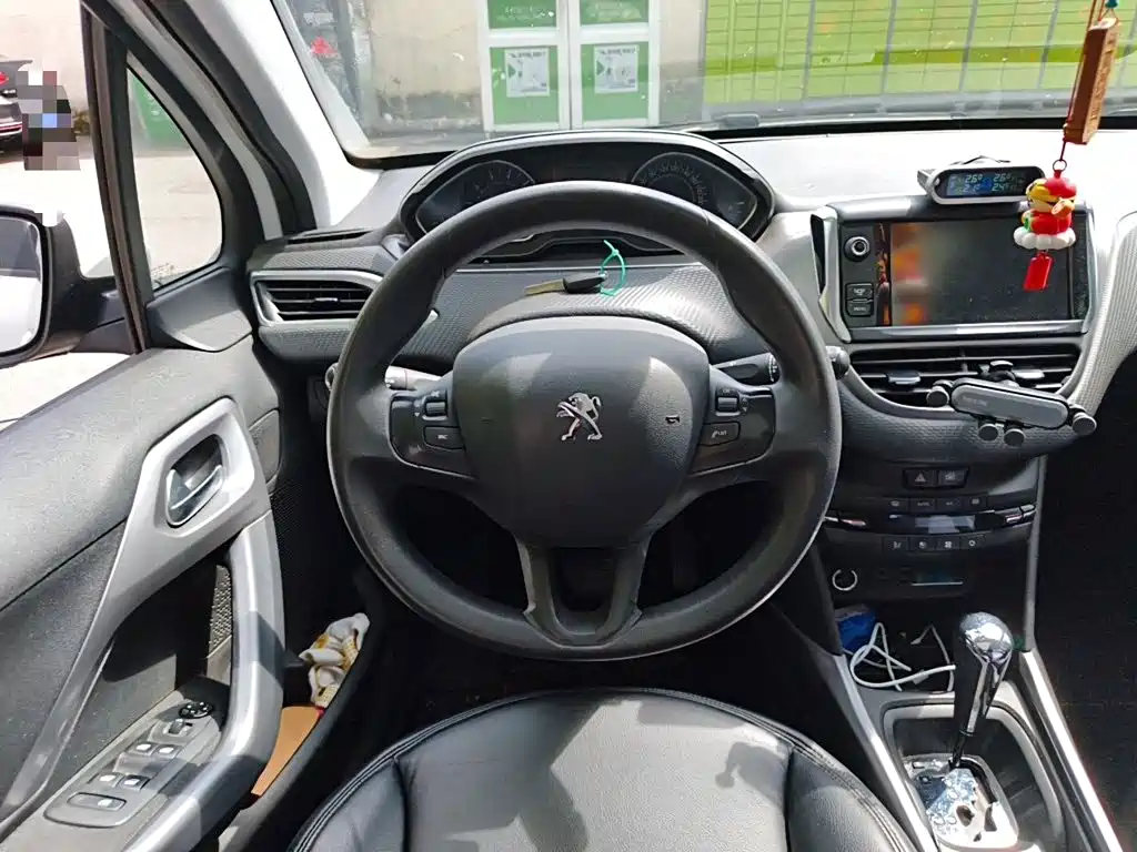 Peugeot 2008 — миниатюра 3