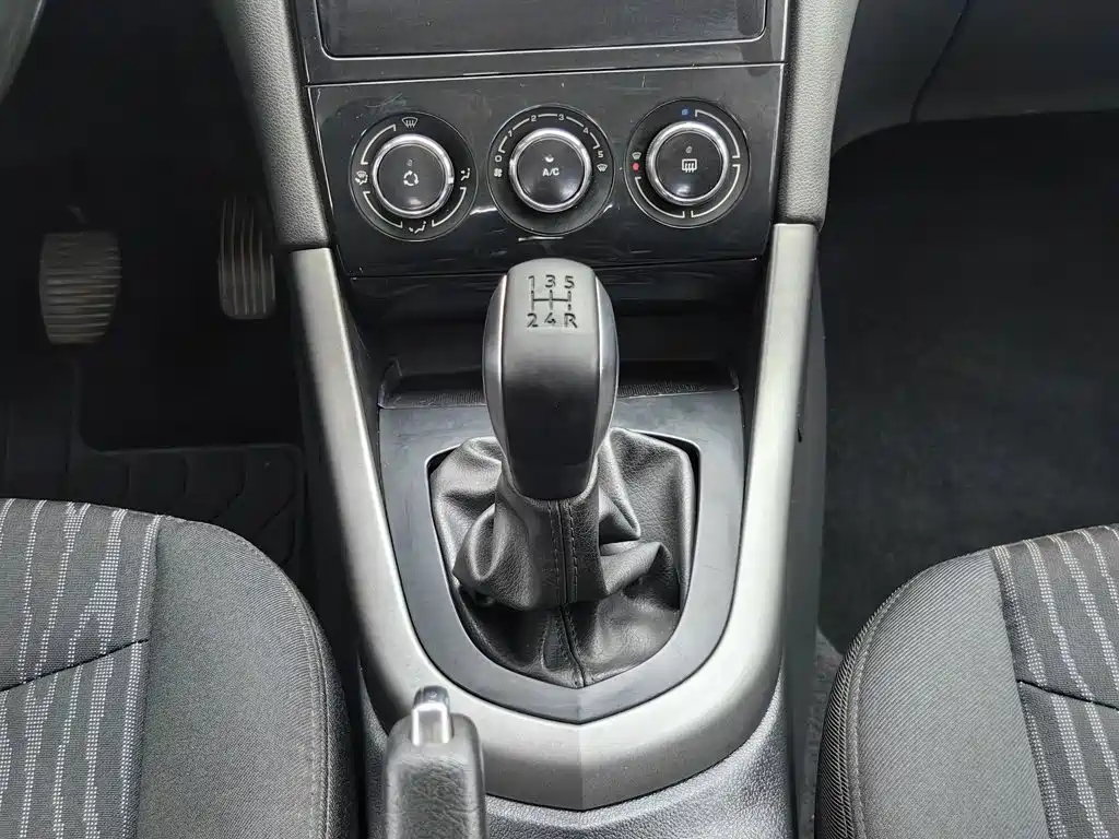 Peugeot 408 — миниатюра 13