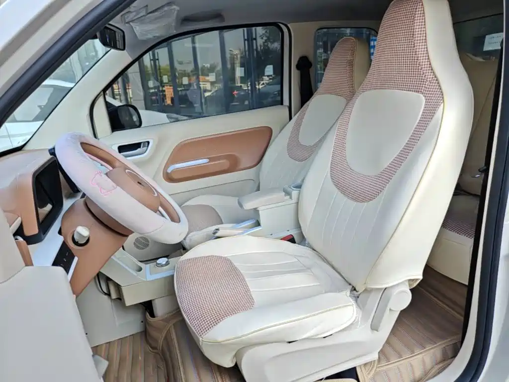 Wuling MINIEV — миниатюра 15