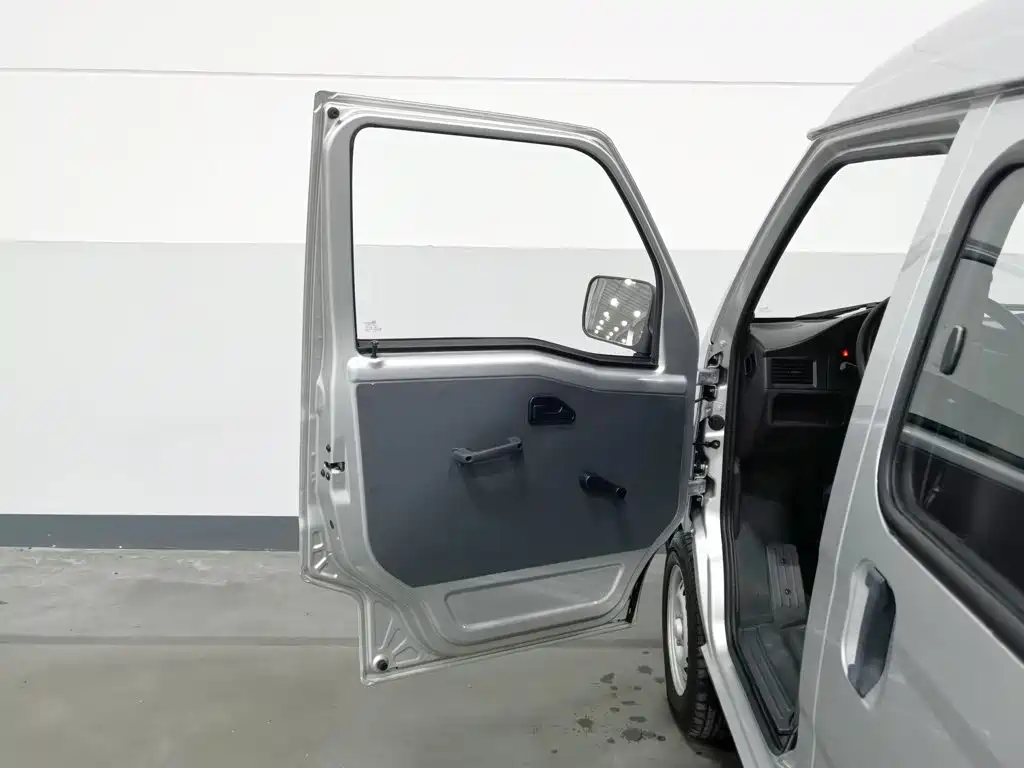 Wuling Zhiguang — миниатюра 8