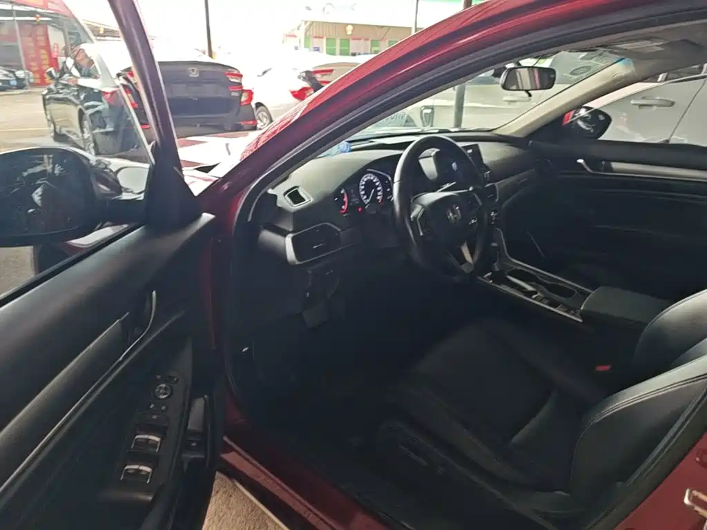Honda Accord — миниатюра 16