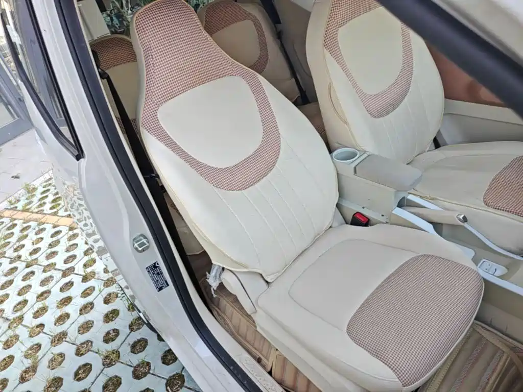 Wuling MINIEV — миниатюра 25