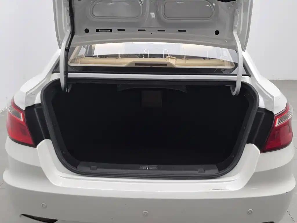 Changan Eado — миниатюра 16