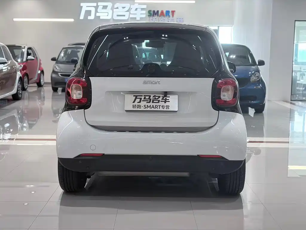 smart Smart Fortwo — миниатюра 8
