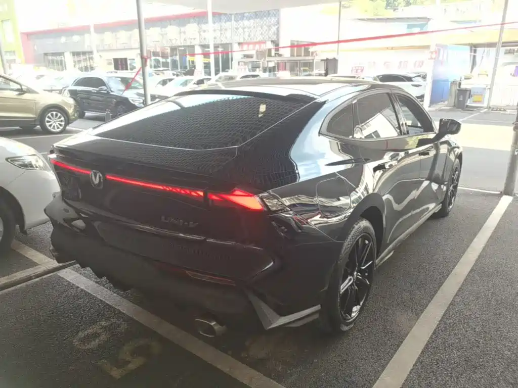 Changan UNI-V iDD — миниатюра 7