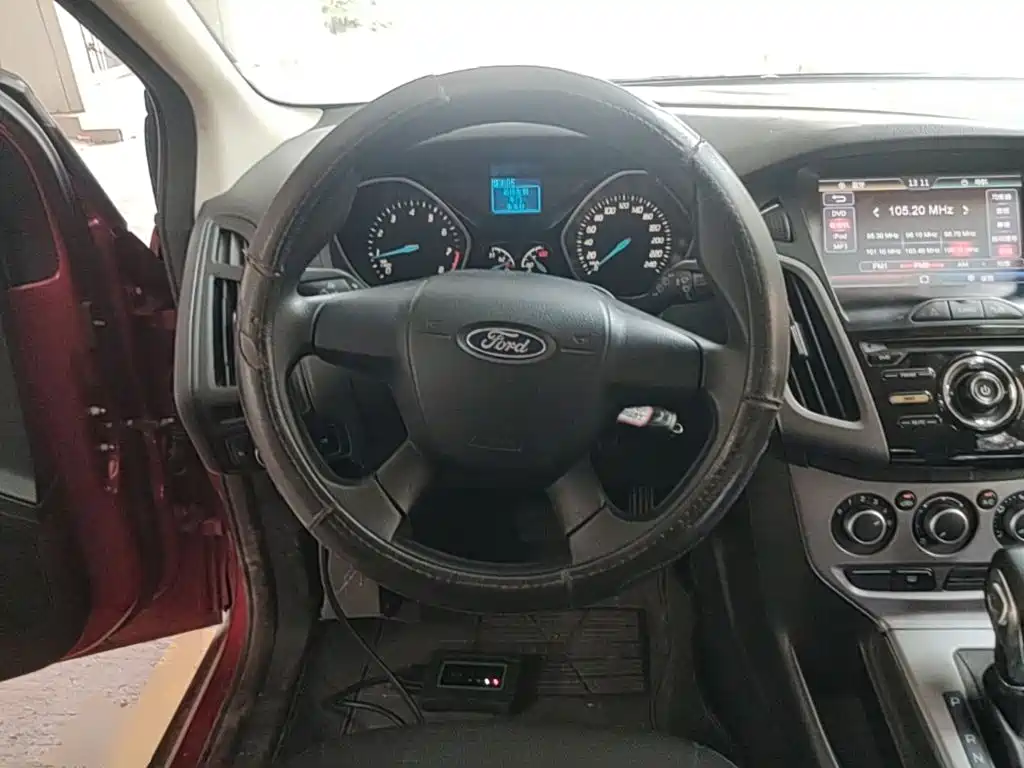 Ford Focus — миниатюра 11
