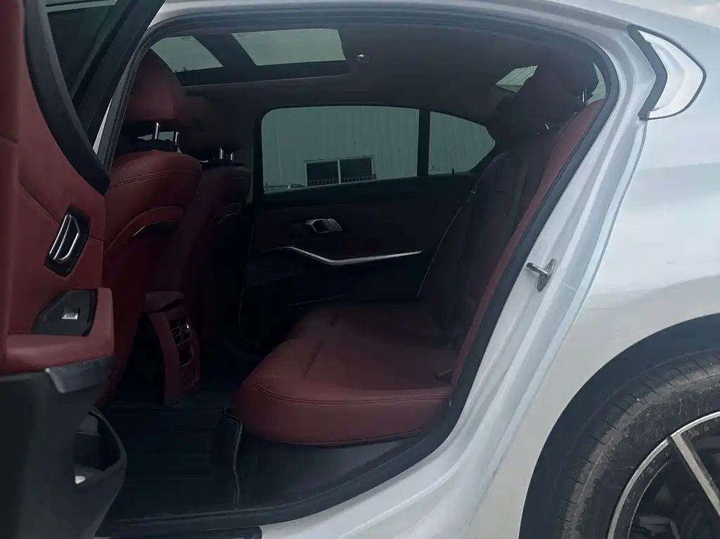 BMW 3 Series — миниатюра 12