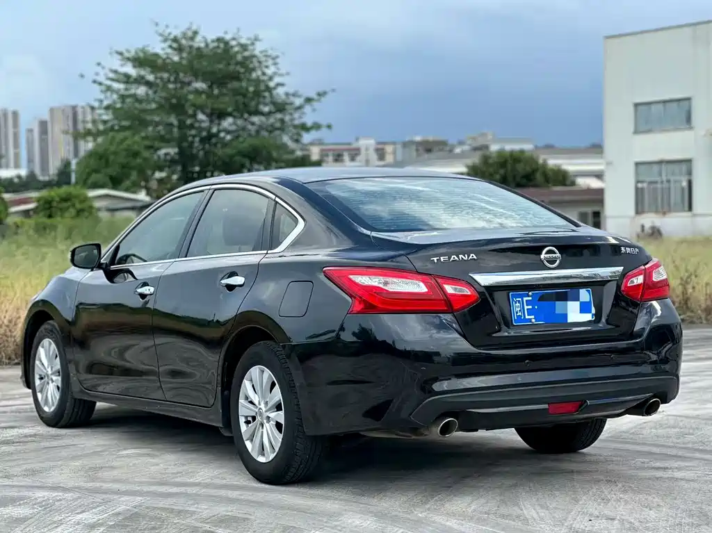 Nissan Teana — миниатюра 7