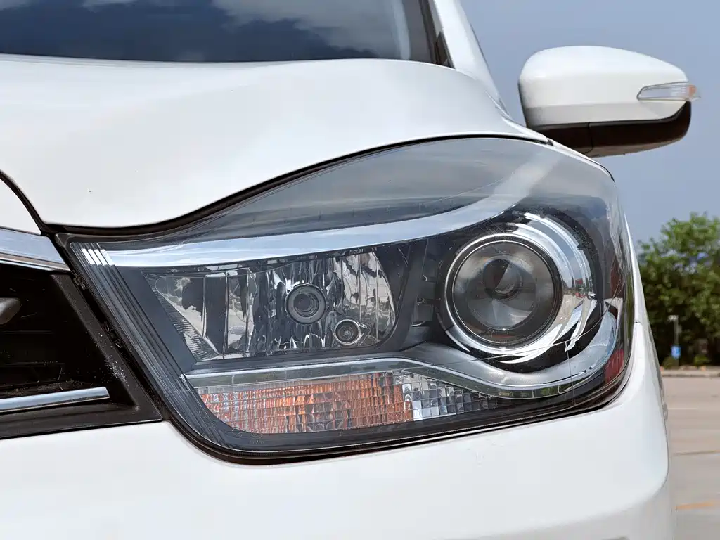 Haima Familia MPV — миниатюра 29