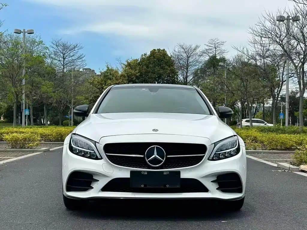Mercedes-Benz C-Class 2021