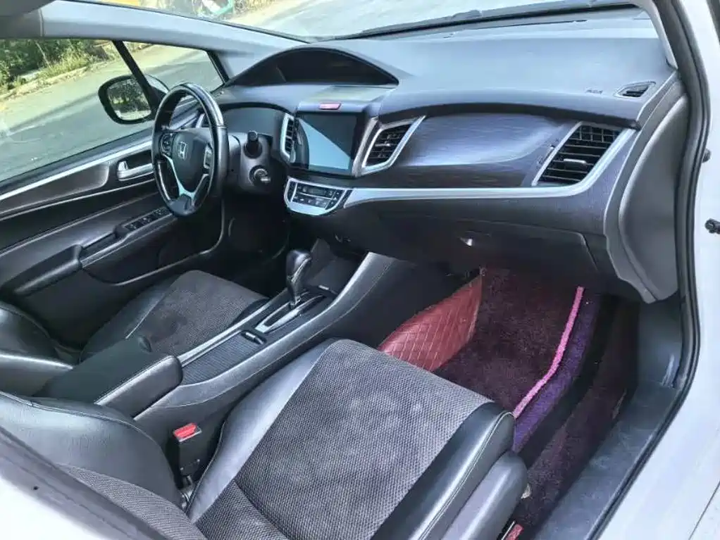 Honda Jade — миниатюра 8