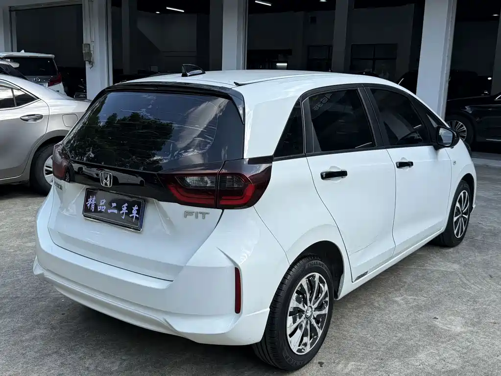 Honda Fit — миниатюра 13