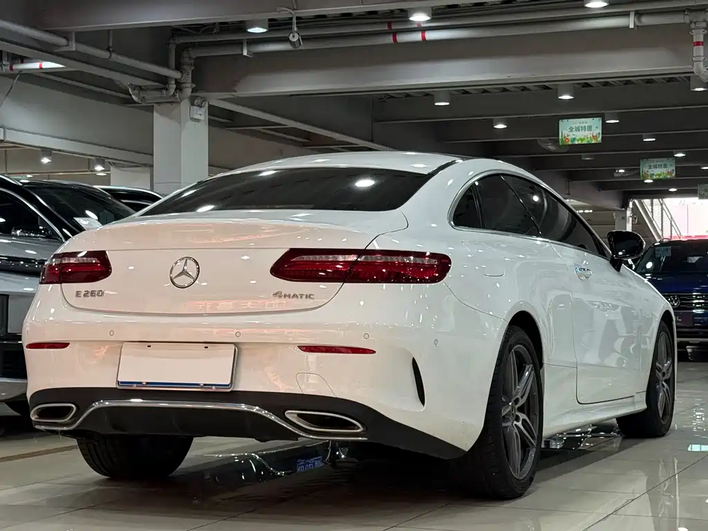 Mercedes-Benz E-Class (Import) — миниатюра 17