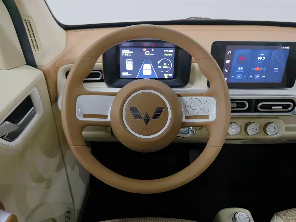 Wuling MINIEV — миниатюра 11
