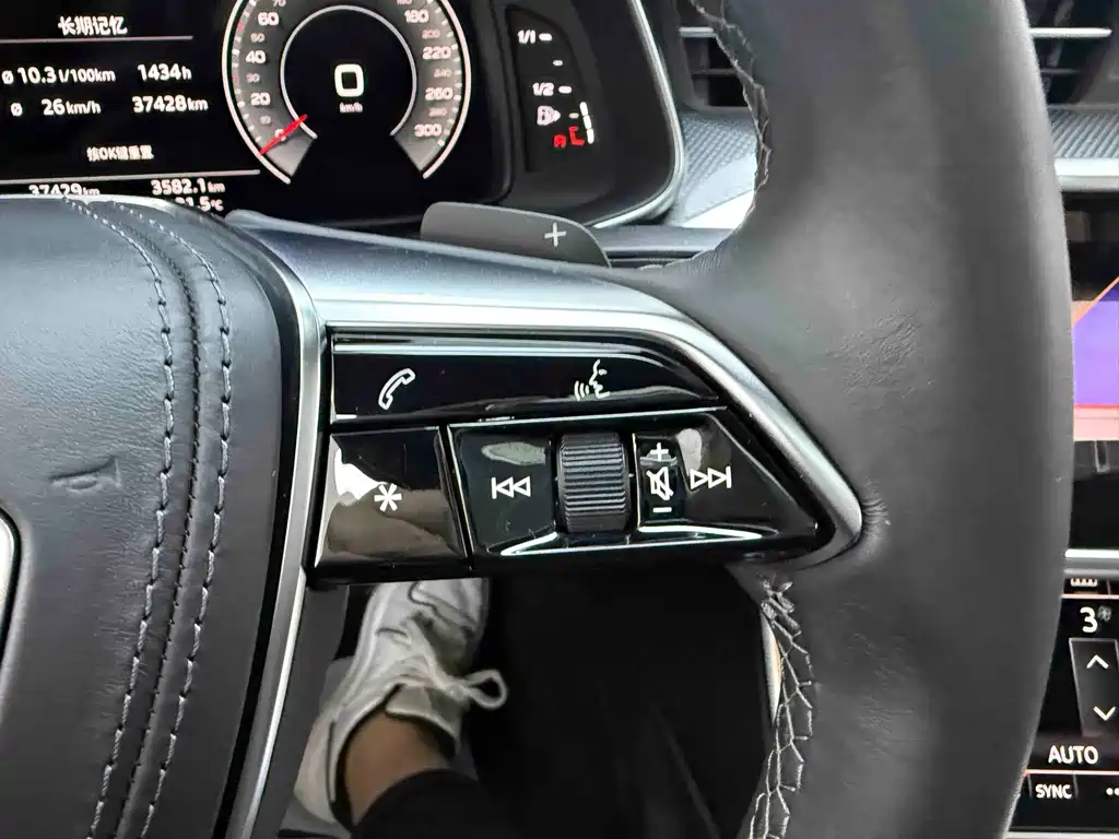 Audi A6L — миниатюра 14