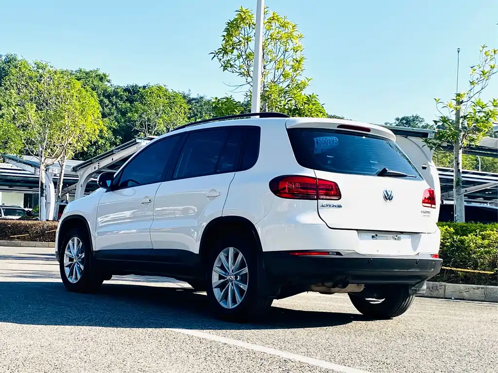 Volkswagen Tiguan — миниатюра 5