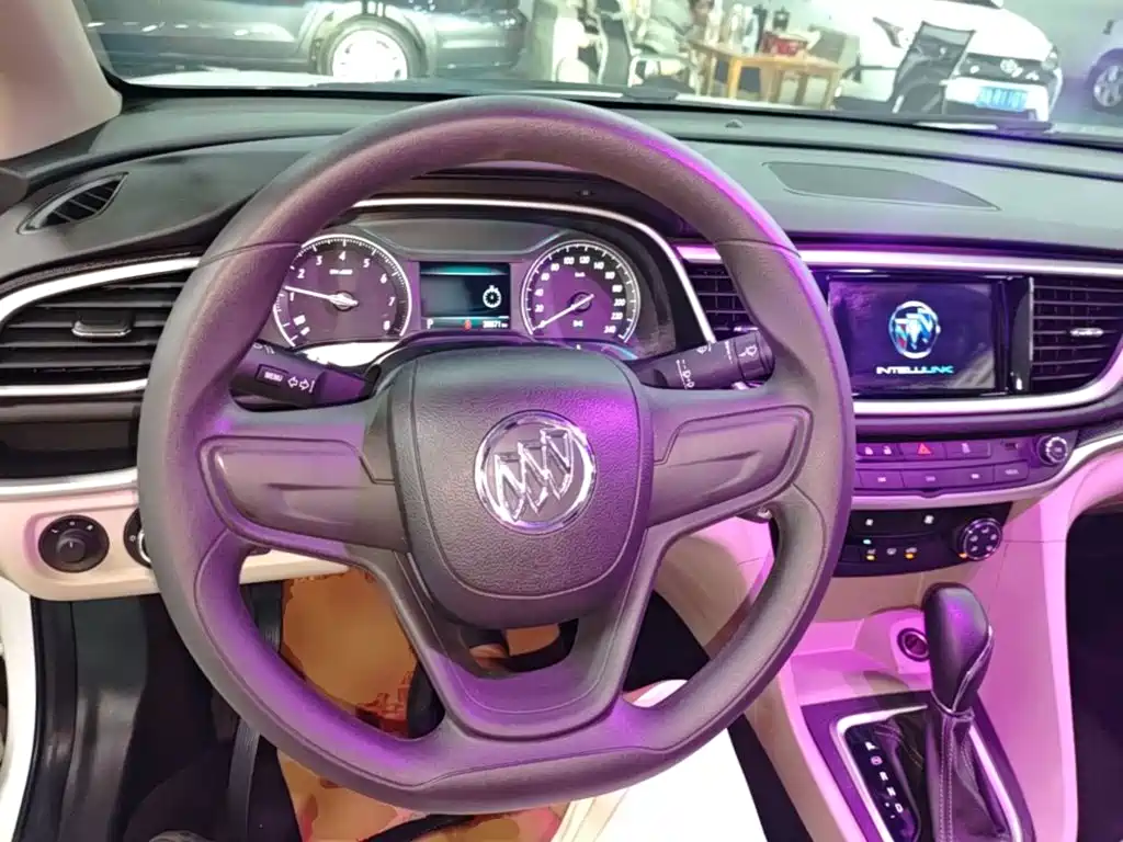 Buick Excelle — миниатюра 11