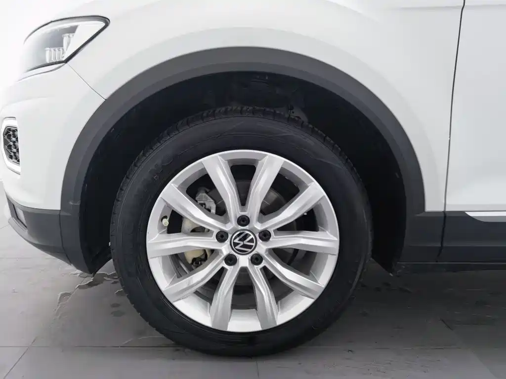 Volkswagen T-Roc — миниатюра 17